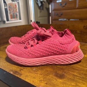 No bull size 5.5 tennis shoes